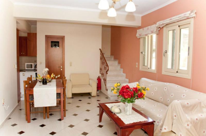 Liocharis Apartments Lourdata  Esterno foto