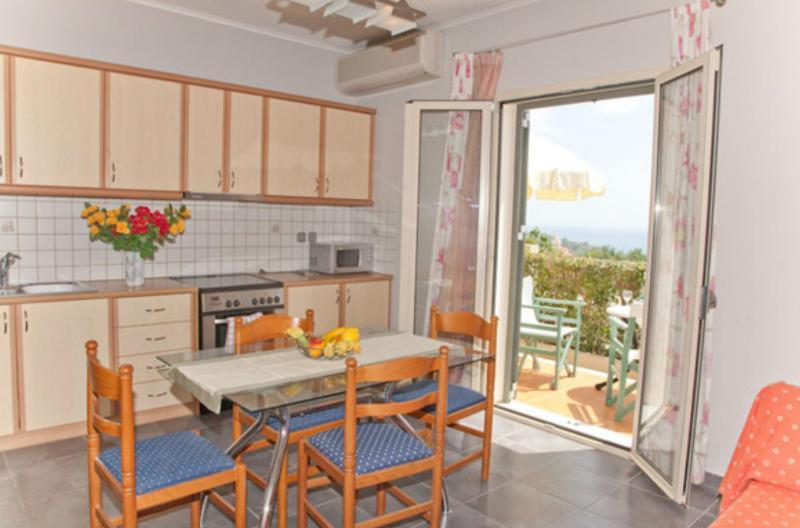 Liocharis Apartments Lourdata  Esterno foto