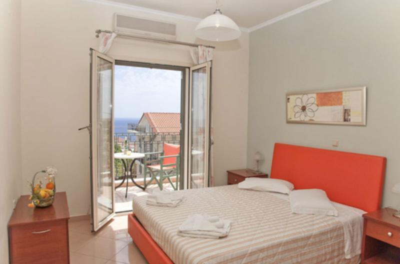 Liocharis Apartments Lourdata  Esterno foto