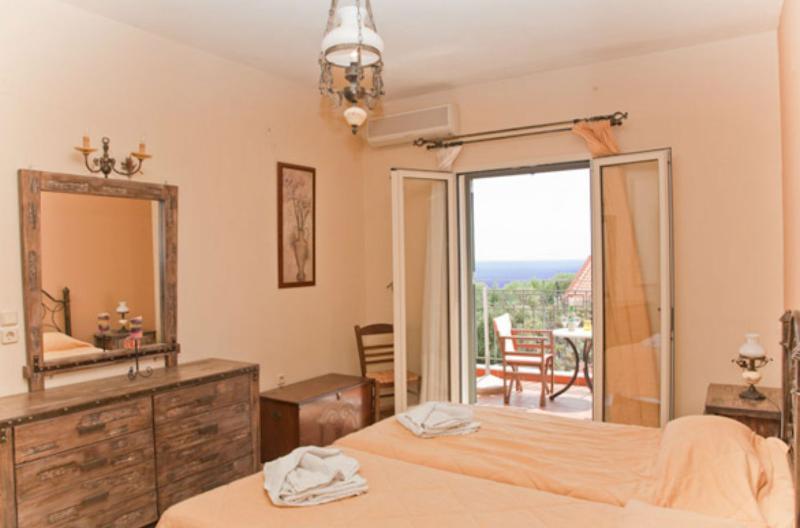 Liocharis Apartments Lourdata  Esterno foto